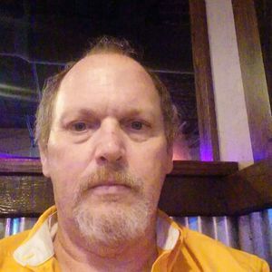 Meet your Posher, Chuck